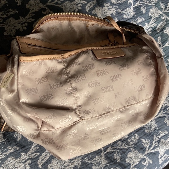 Michael Kors Grayson brown monogram Satchel large,no holes,cracks - Picture 17 of 17